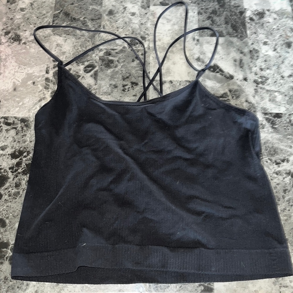 black cropped tank